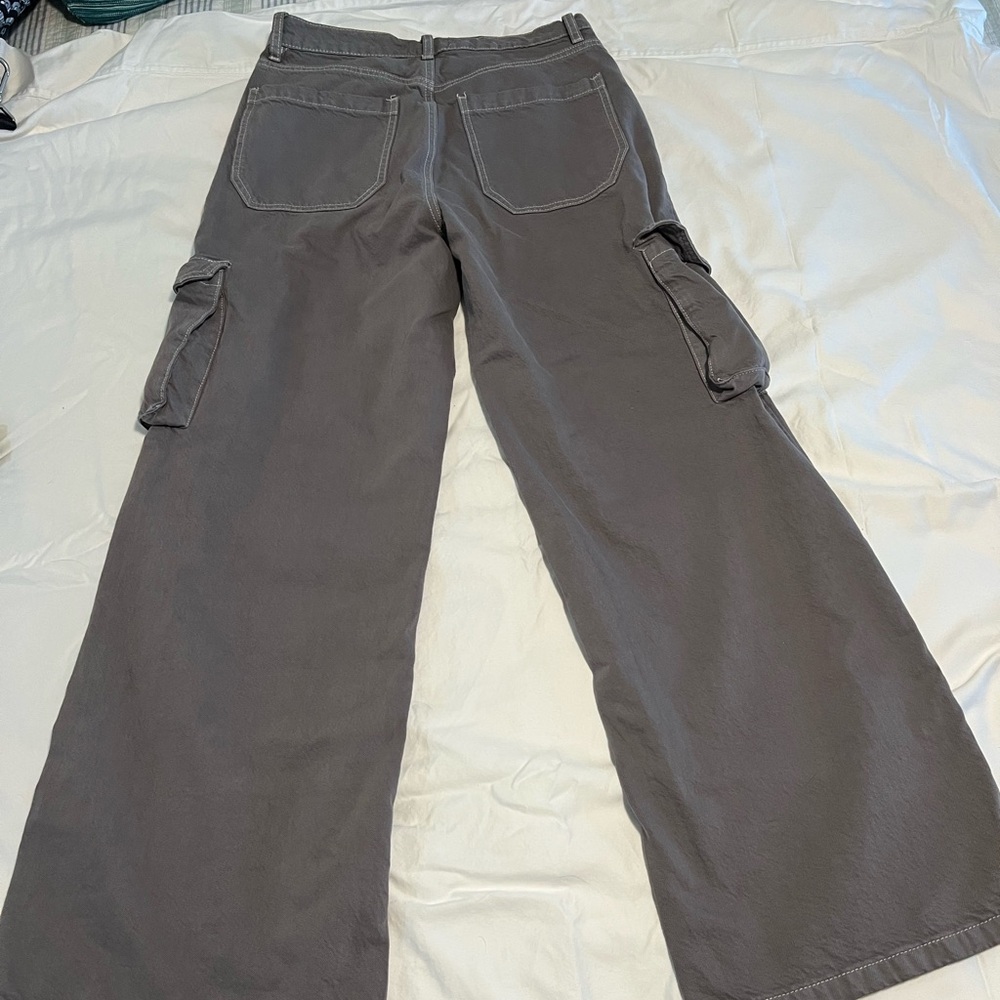 Women’s Gray Cargo Pants